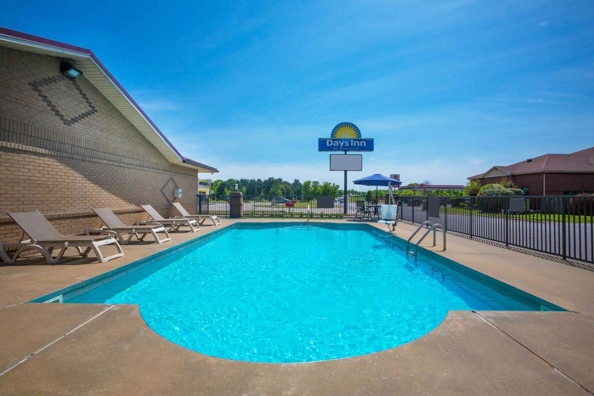 Days Inn By Wyndham Lonoke Экстерьер фото